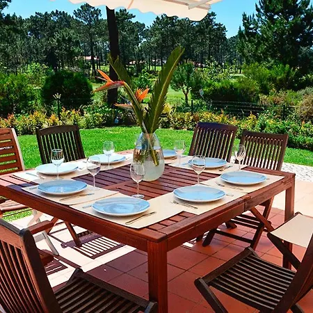 Villa Aroeira Sleeps 12 Pool Air Con Wifi