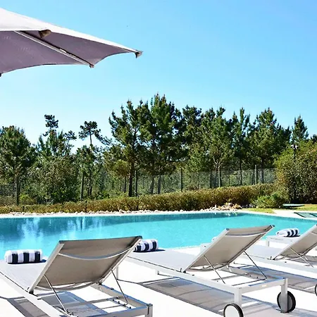 Villa Aroeira Sleeps 12 Pool Air Con Wifi *
